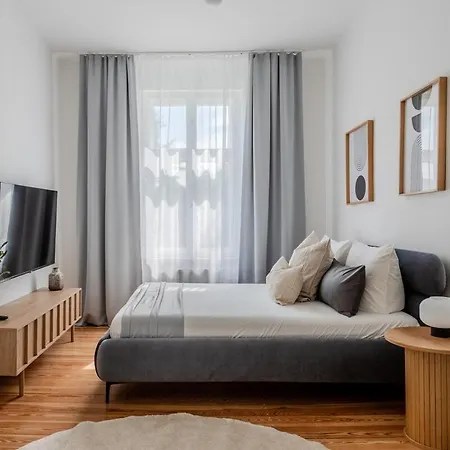 Potsdam Retreat - 2 Bedrooms Ideal For Couples *